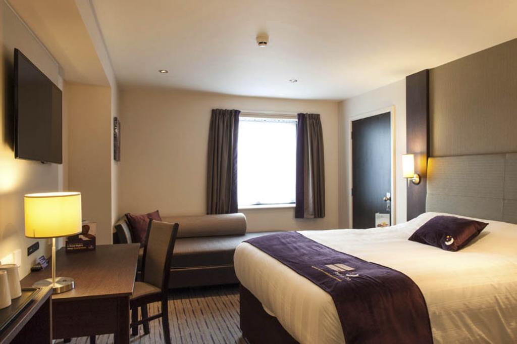 Premier Inn London Greenford Exteriér fotografie